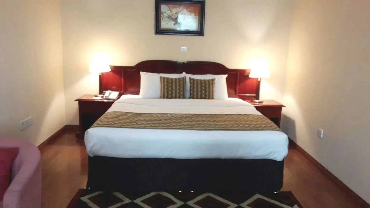 Fortune Hotel Deira Dubai 3*,