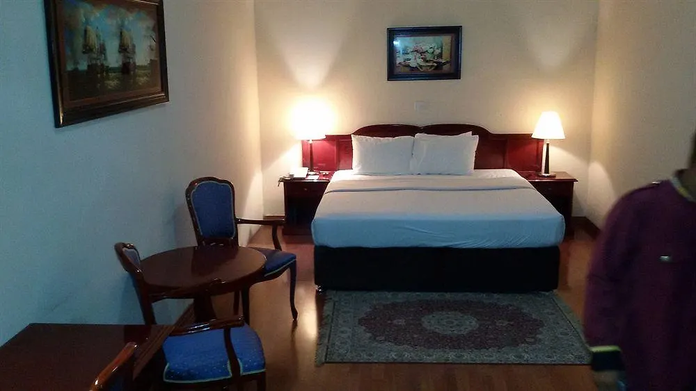 Fortune Hotel Deira Дубай 3*,